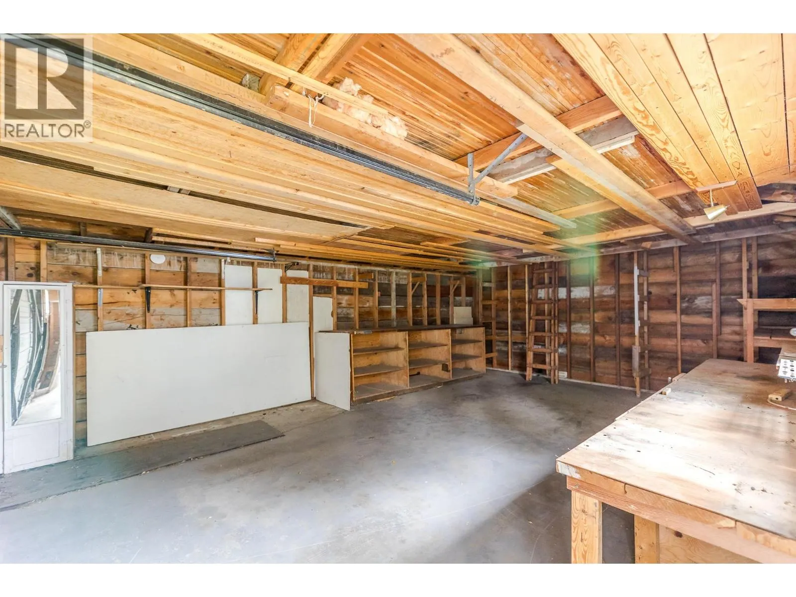 793 MacCleave Avenue