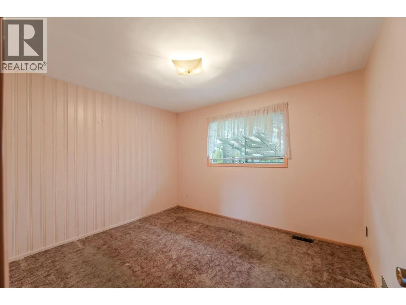 793 MacCleave Avenue