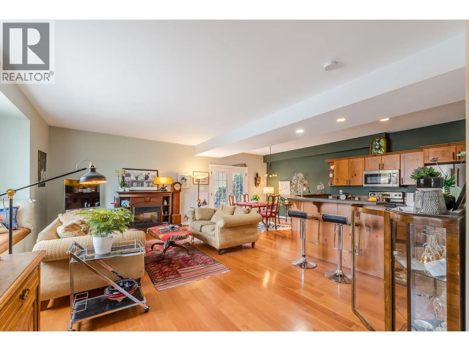 168 Regina Avenue Unit# 101