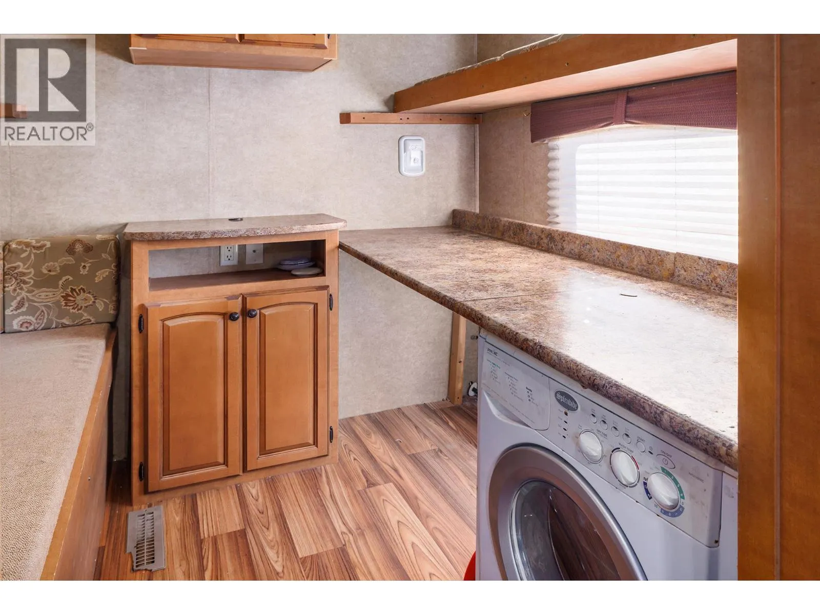 415 COMMONWEALTH Road Unit# 600