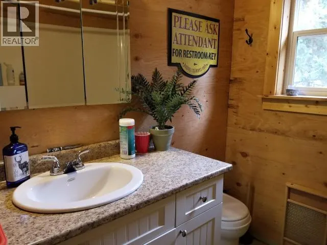 3848/3849 HUTCHISON Road