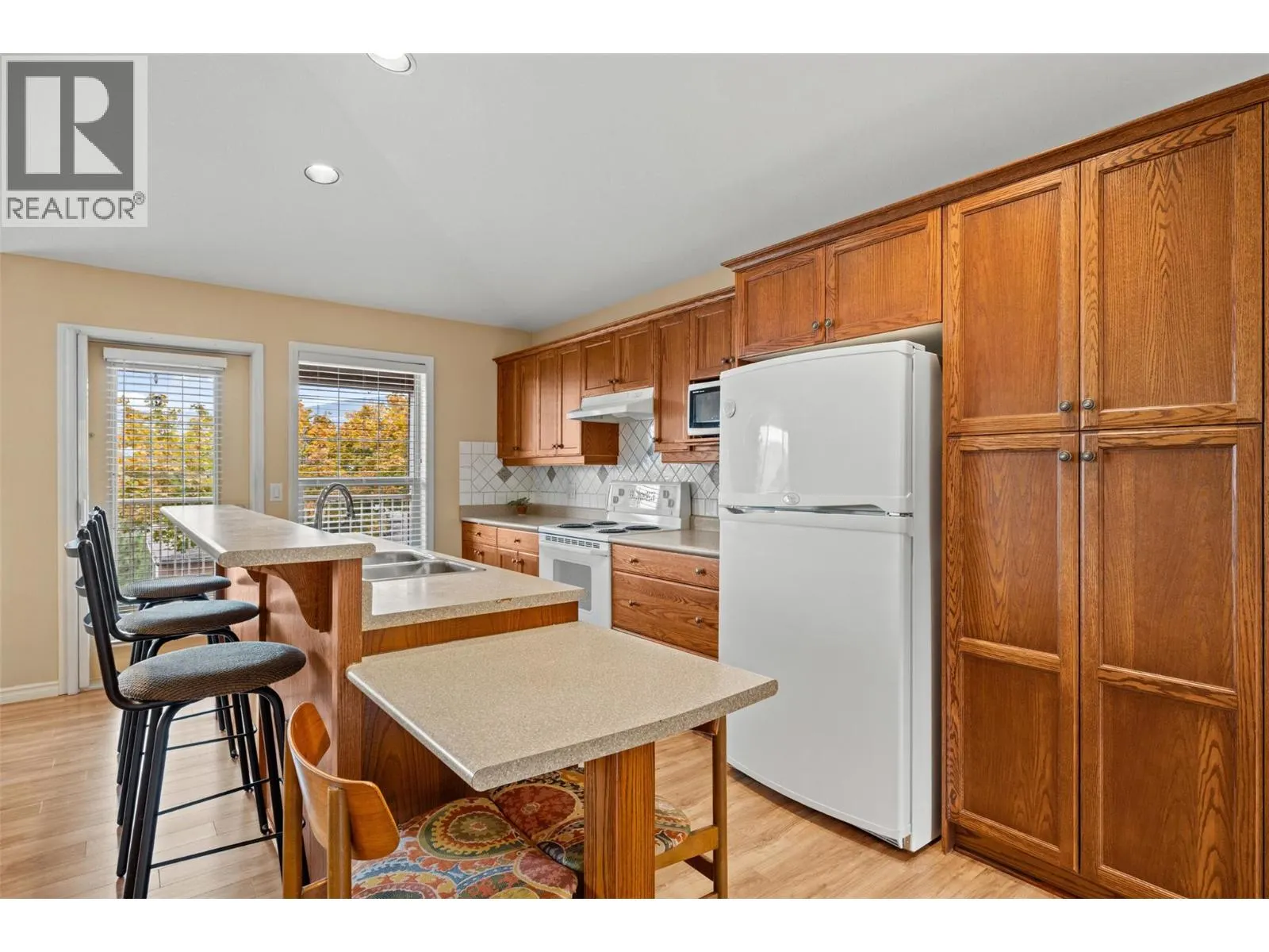 3512 Ridge Boulevard Unit# 8