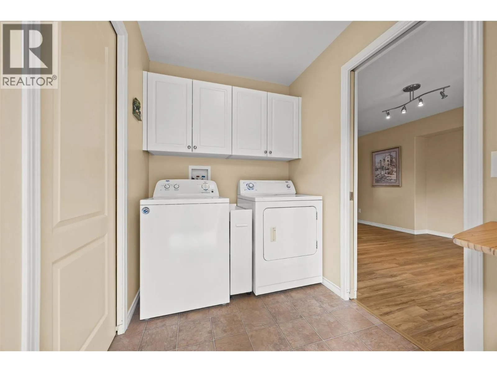 3512 Ridge Boulevard Unit# 8