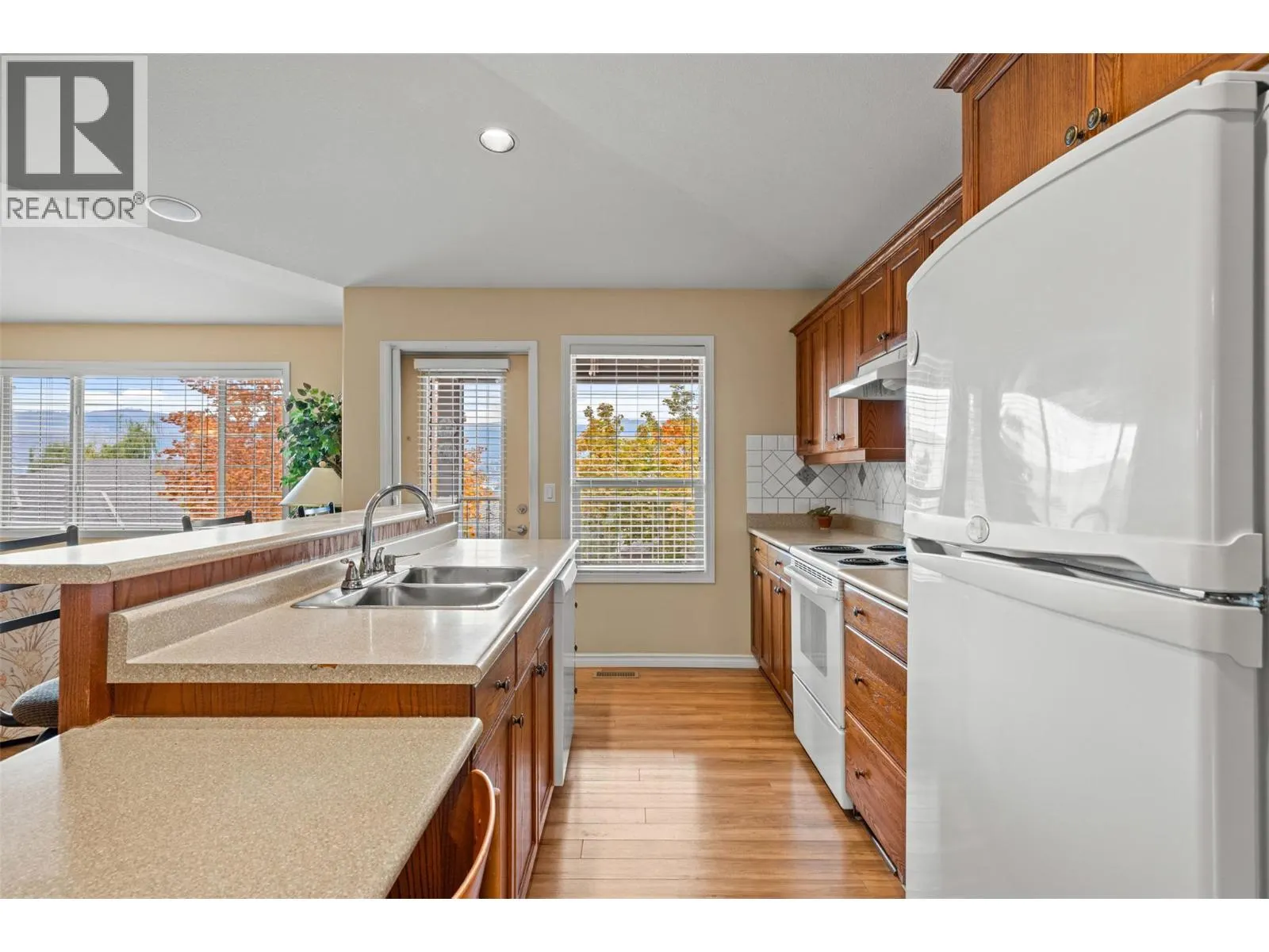 3512 Ridge Boulevard Unit# 8