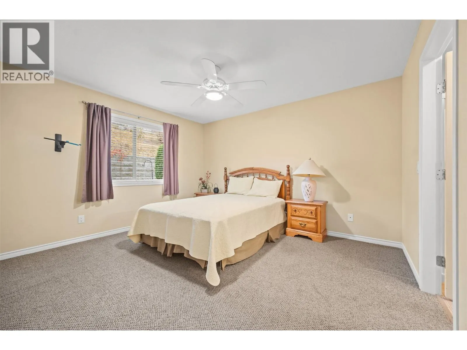 3512 Ridge Boulevard Unit# 8