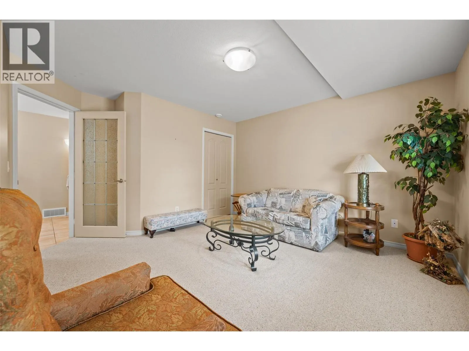 3512 Ridge Boulevard Unit# 8