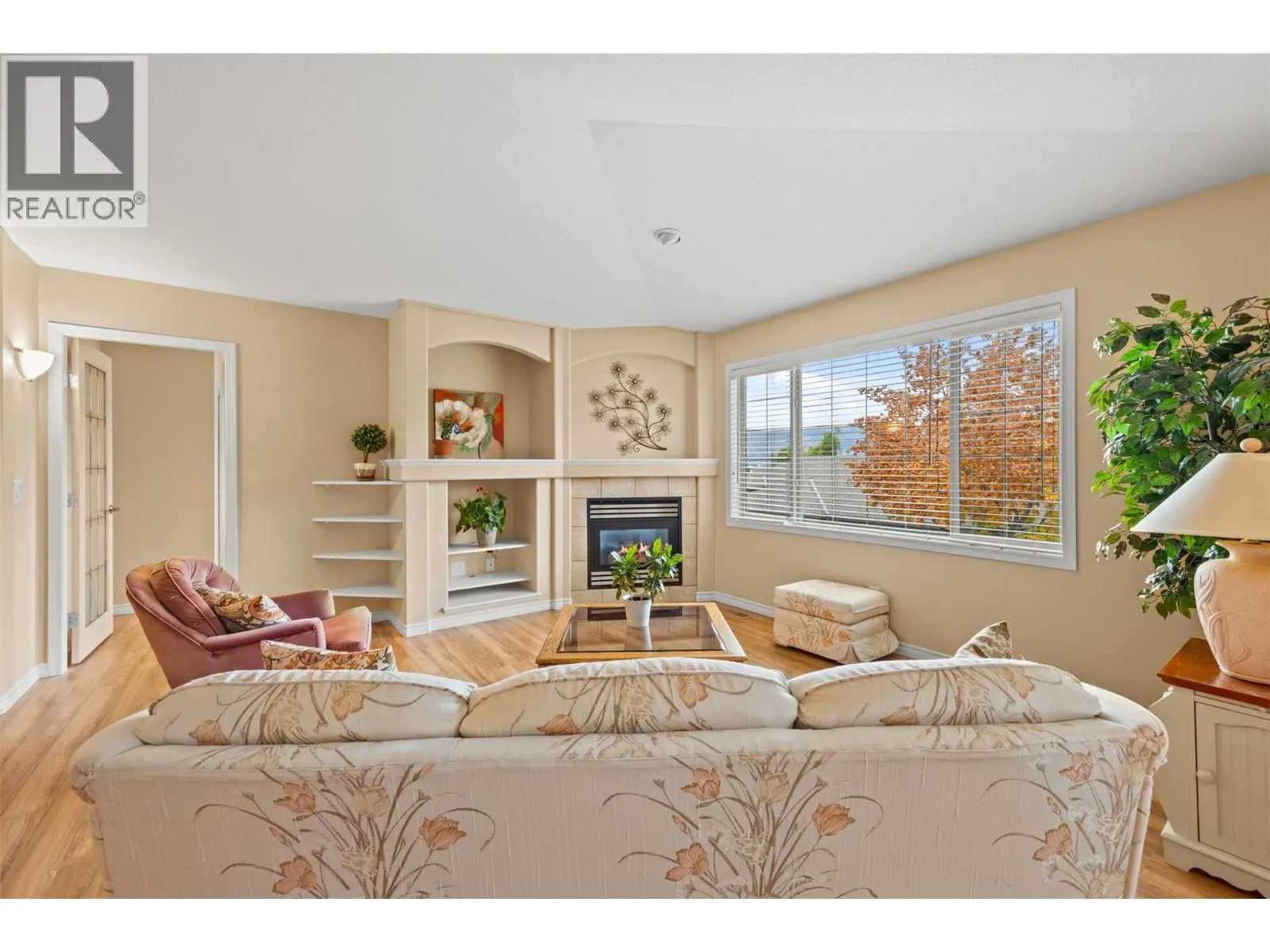 3512 Ridge Boulevard Unit# 8