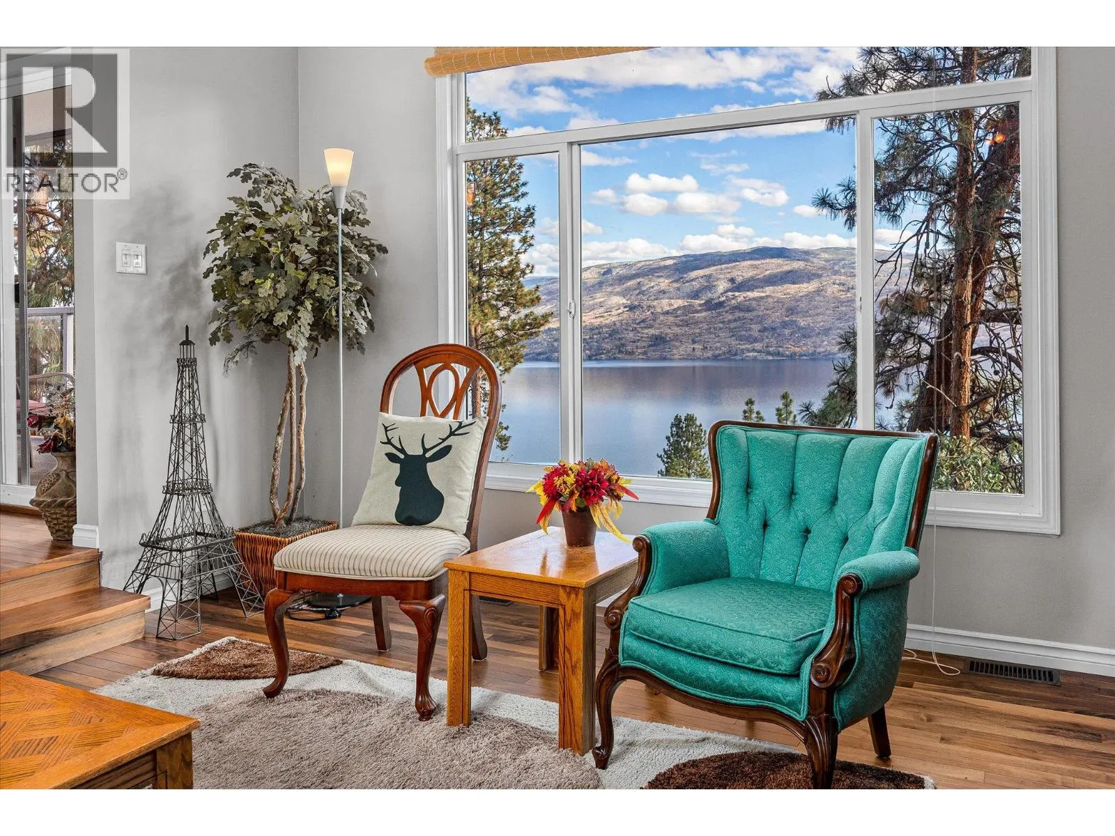 5821 Atkinson Crescent