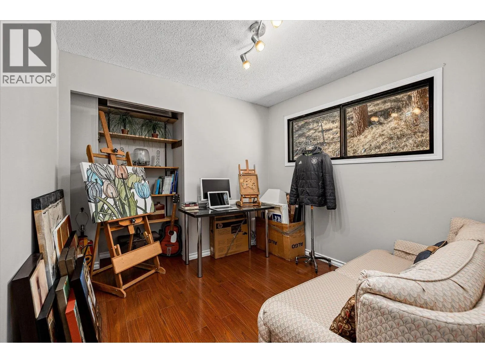 5821 Atkinson Crescent