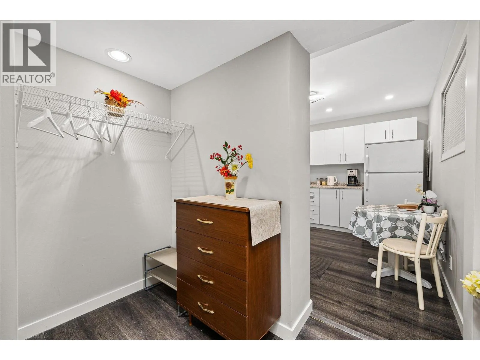 5821 Atkinson Crescent