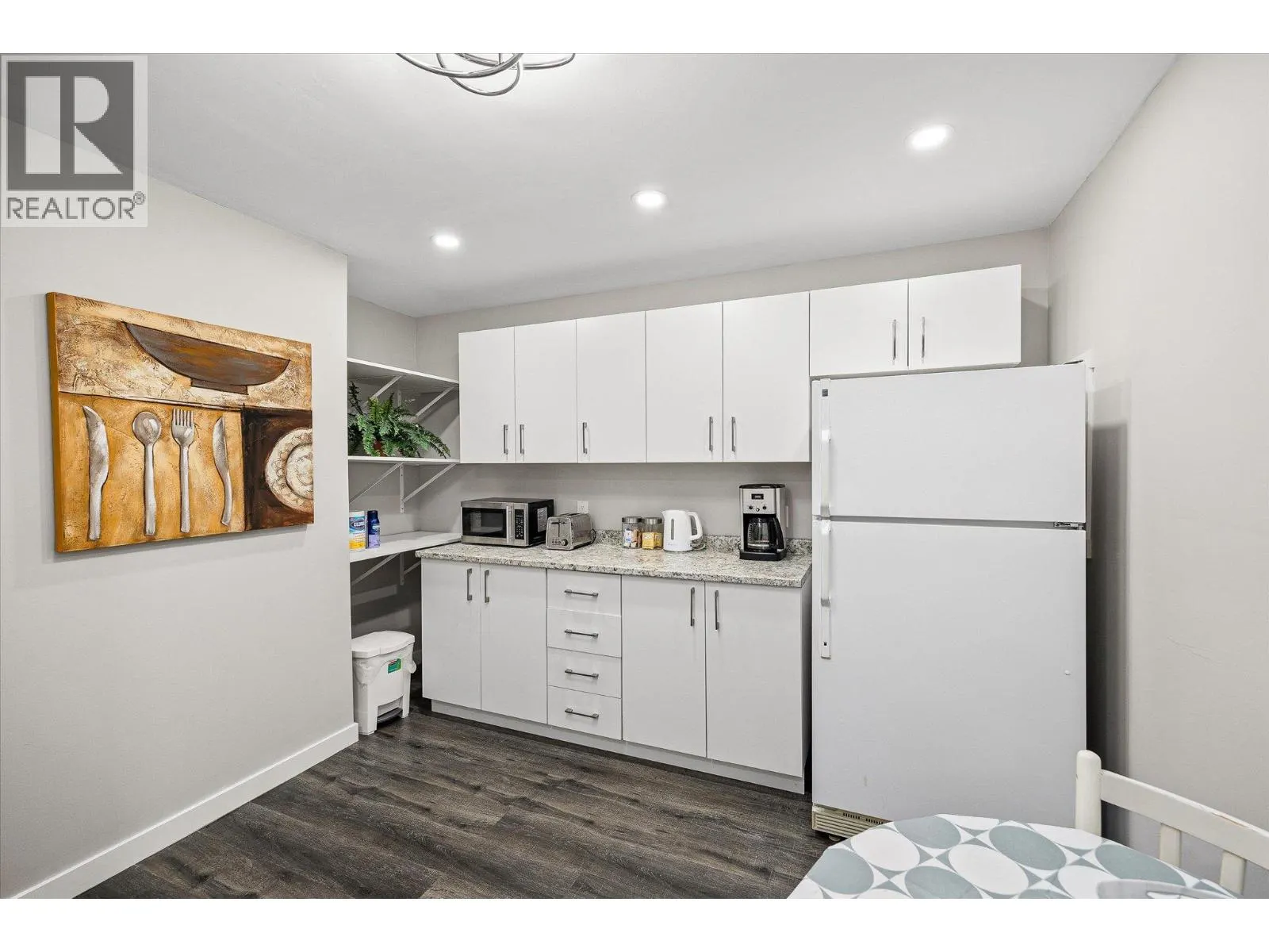 5821 Atkinson Crescent