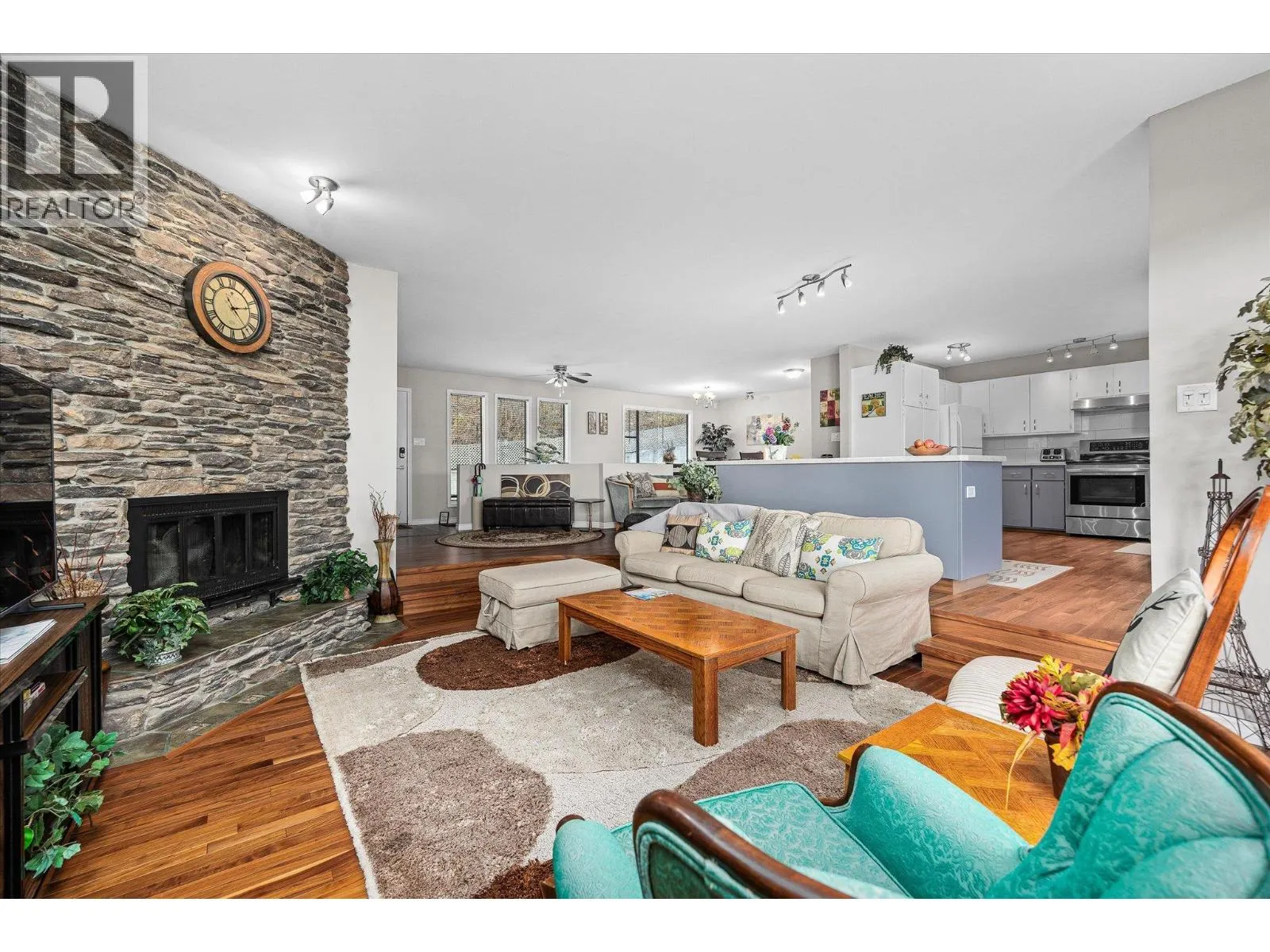 5821 Atkinson Crescent