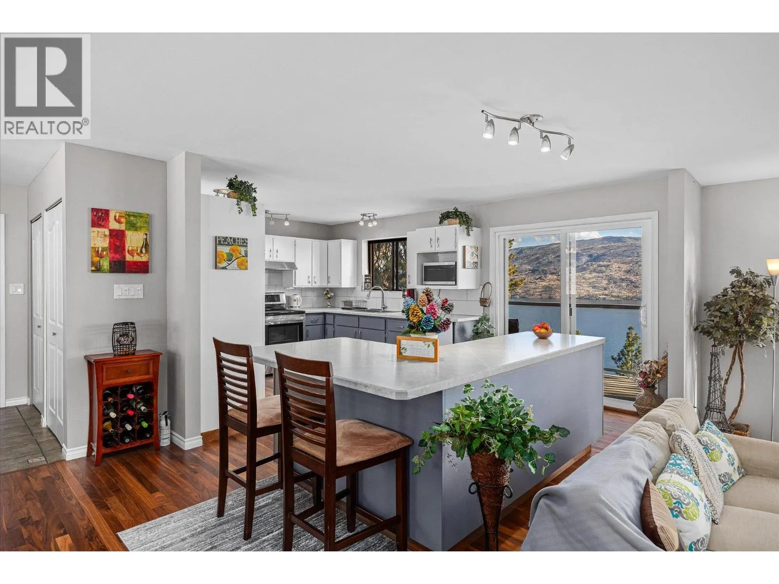 5821 Atkinson Crescent