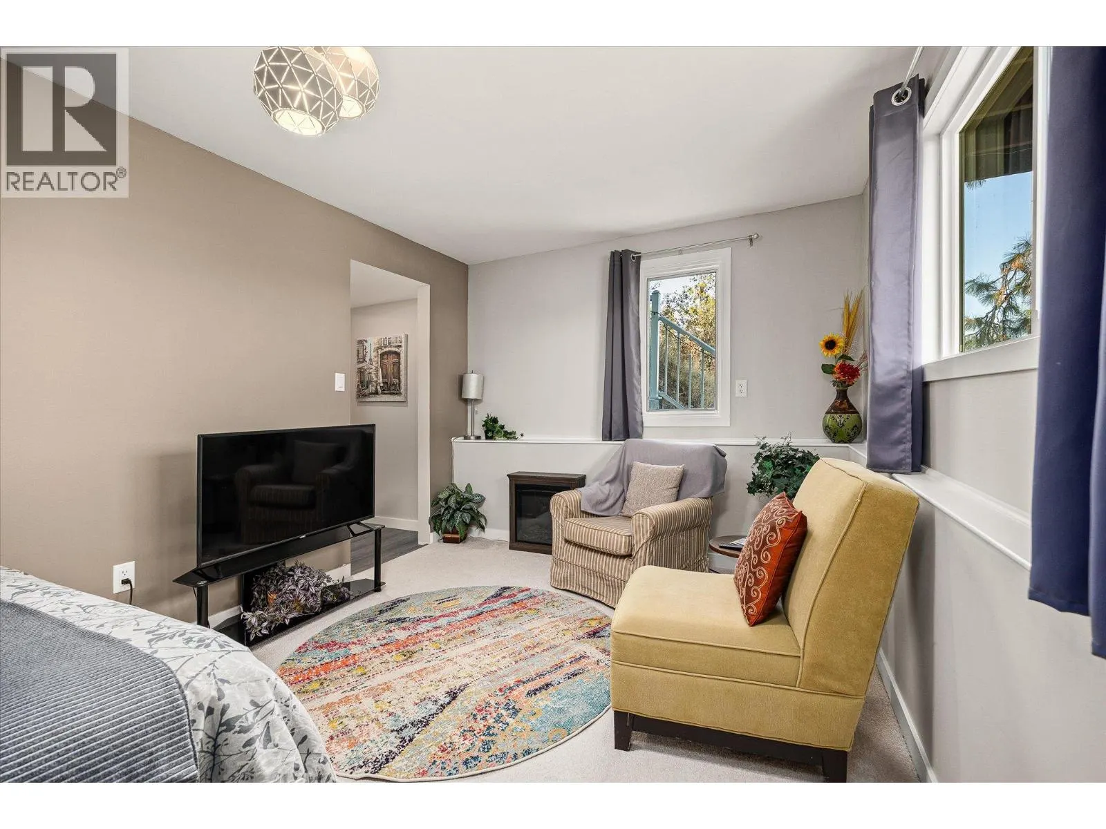 5821 Atkinson Crescent