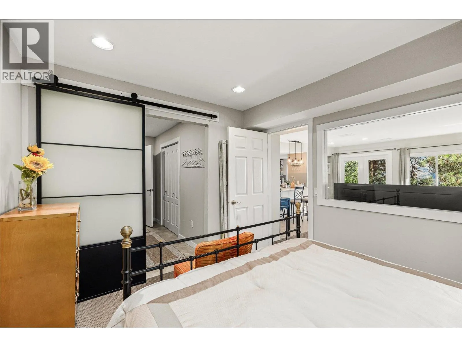 5821 Atkinson Crescent