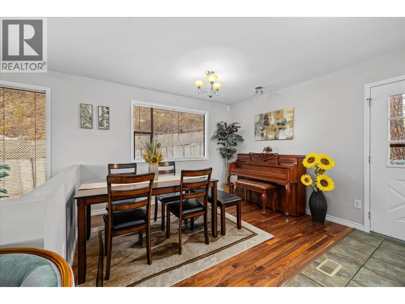 5821 Atkinson Crescent