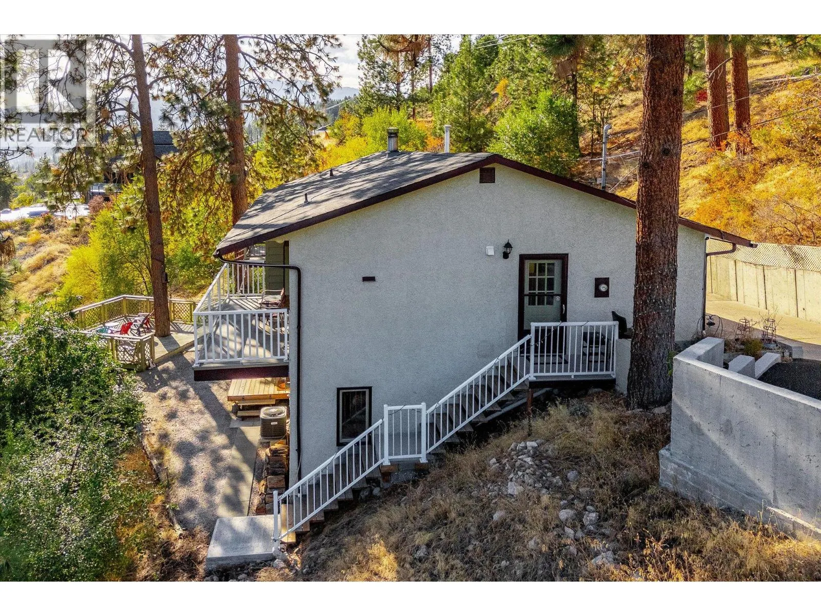 5821 Atkinson Crescent