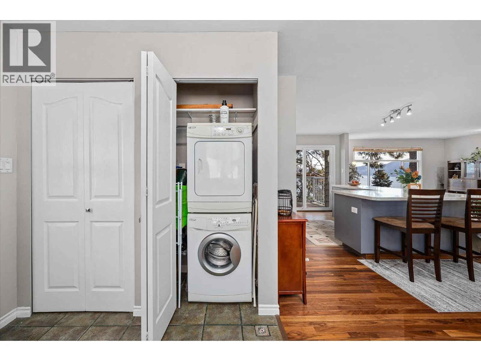 5821 Atkinson Crescent