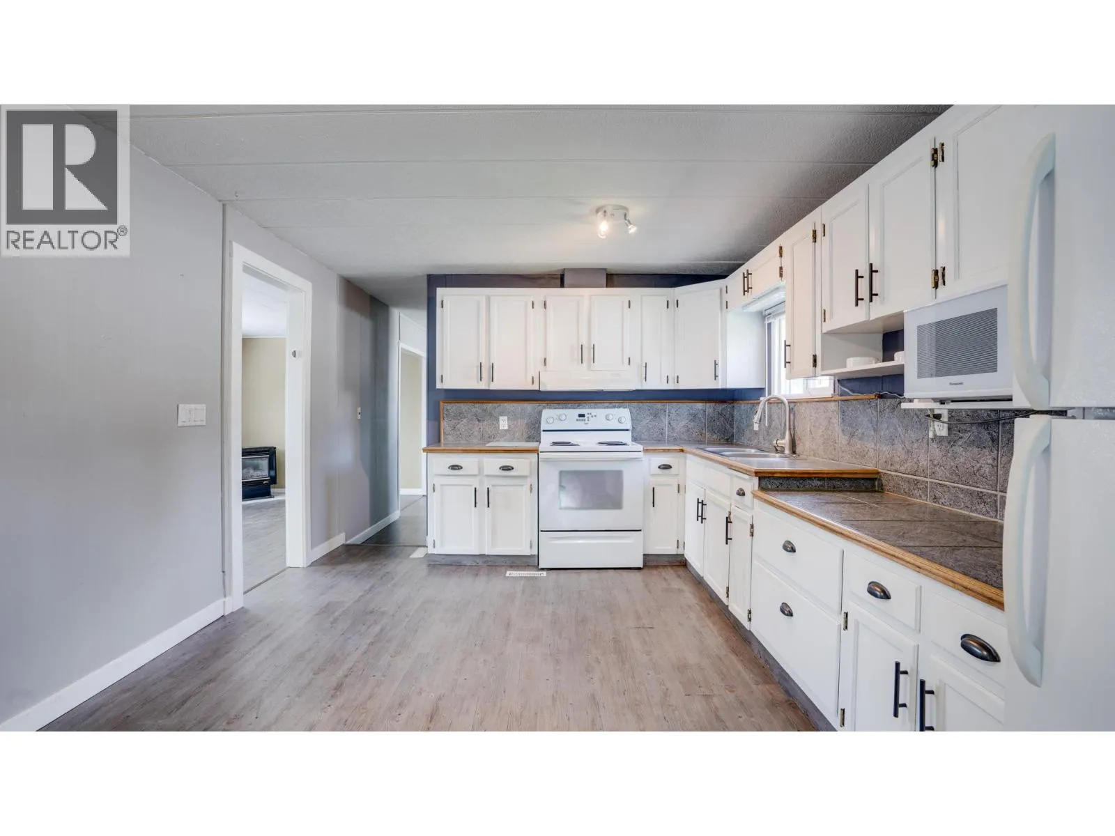 5484 25 Avenue Unit# 61