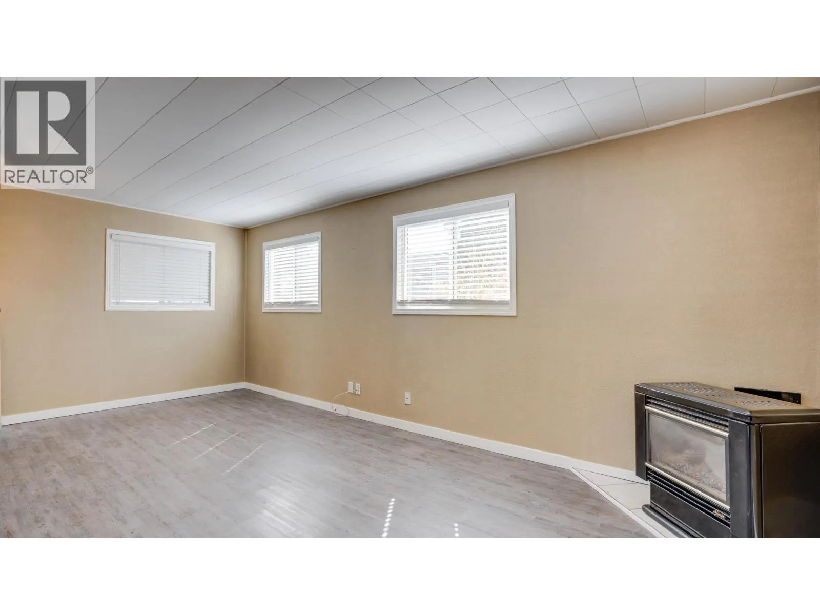 5484 25 Avenue Unit# 61