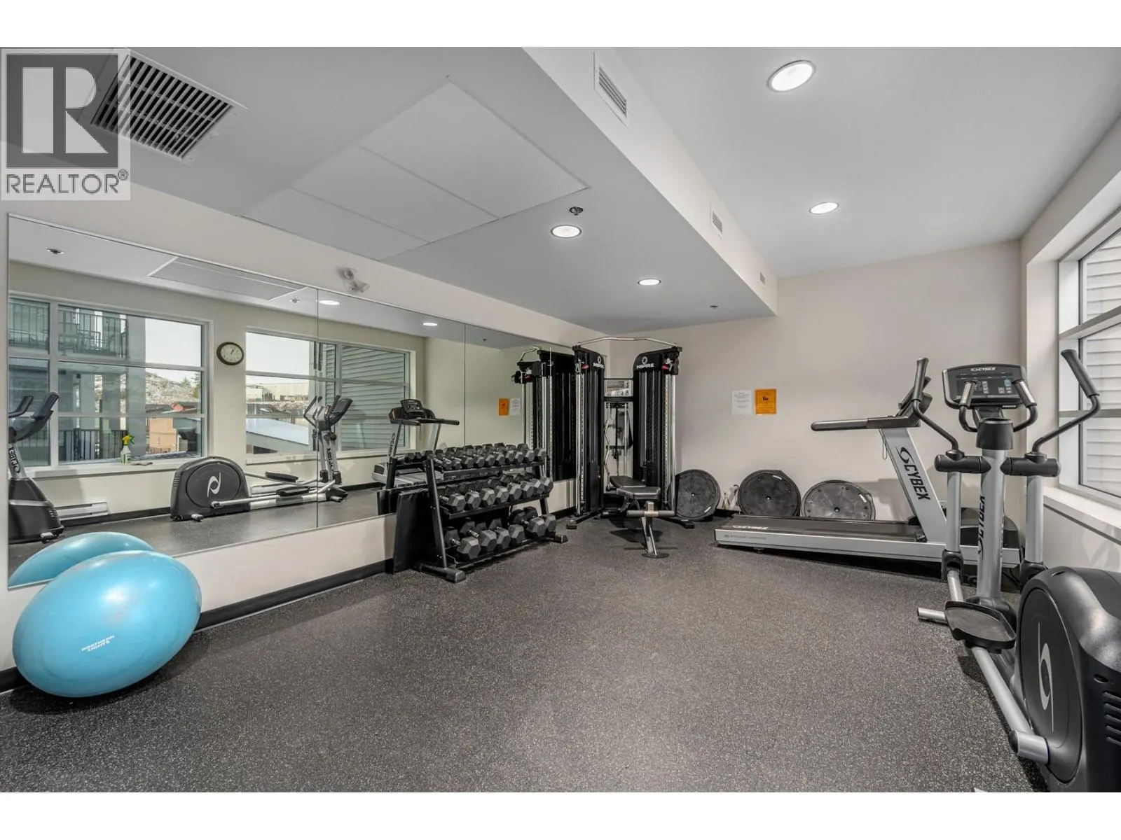 1880 Hugh Allan Drive Unit# 309