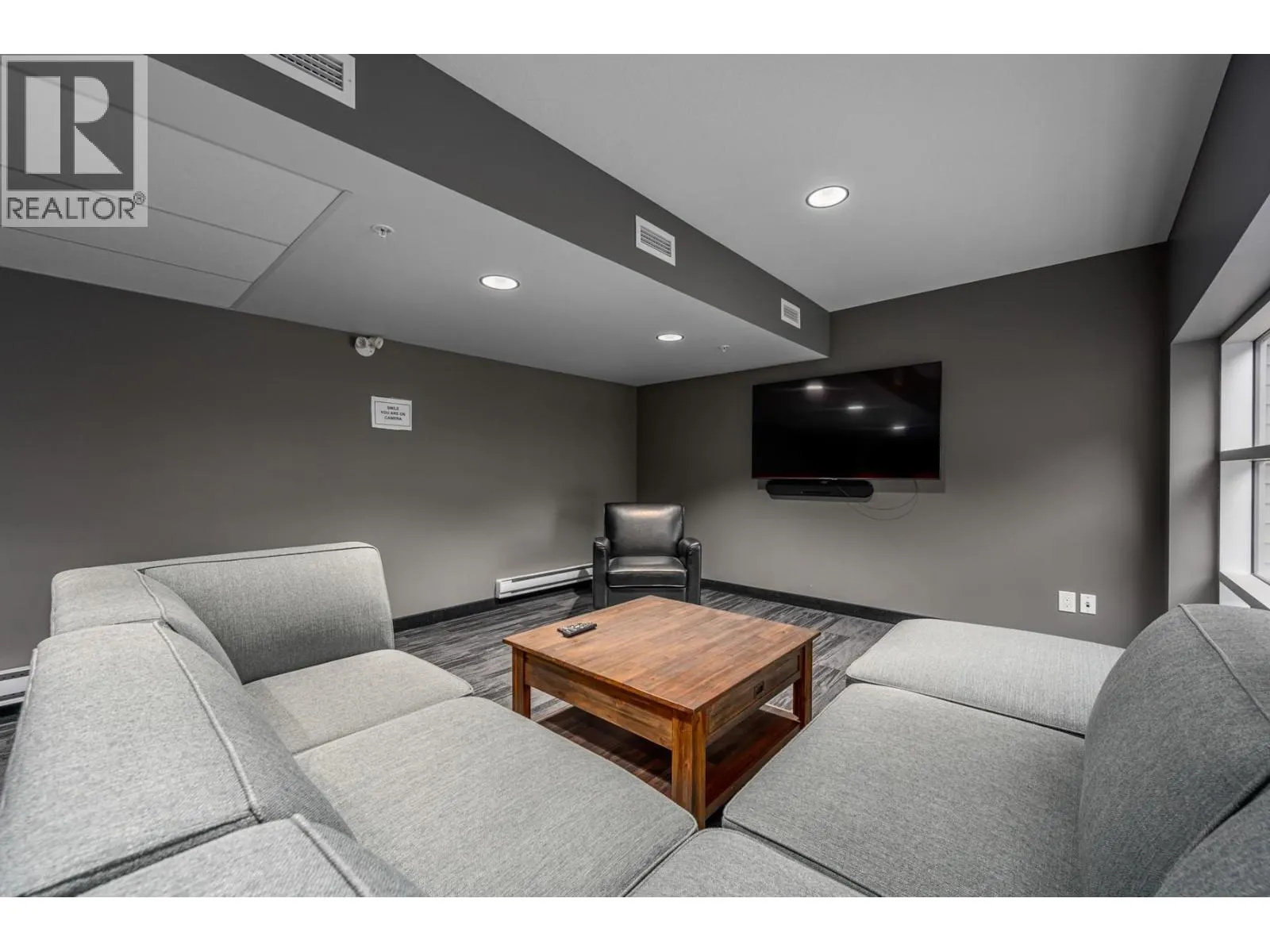 1880 Hugh Allan Drive Unit# 309