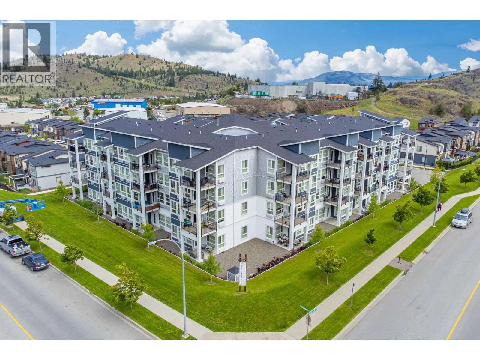 1880 Hugh Allan Drive Unit# 309