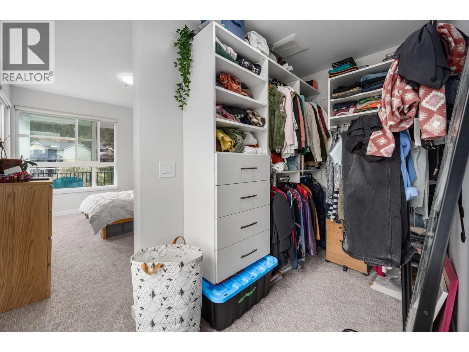 1880 Hugh Allan Drive Unit# 309