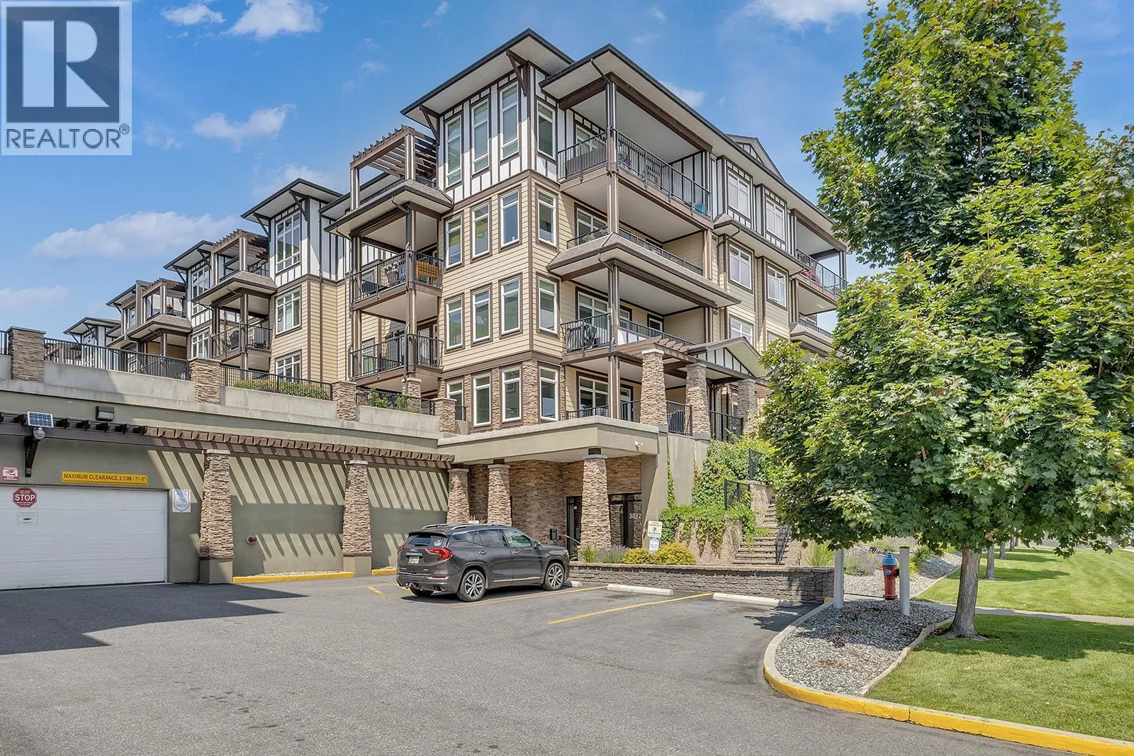 3832 Old Okanagan Highway Unit# 3305