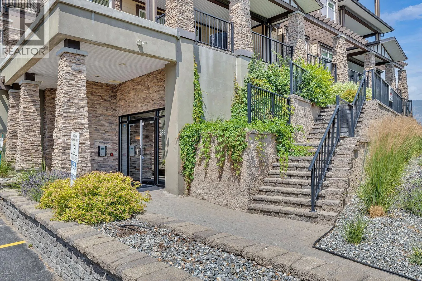 3832 Old Okanagan Highway Unit# 3305