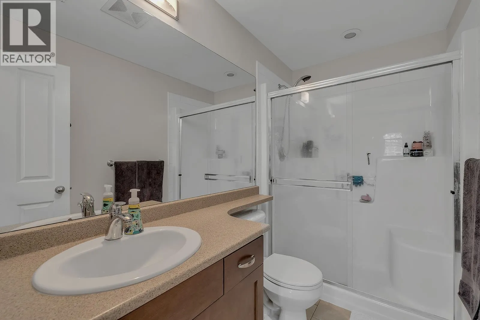 3832 Old Okanagan Highway Unit# 3305