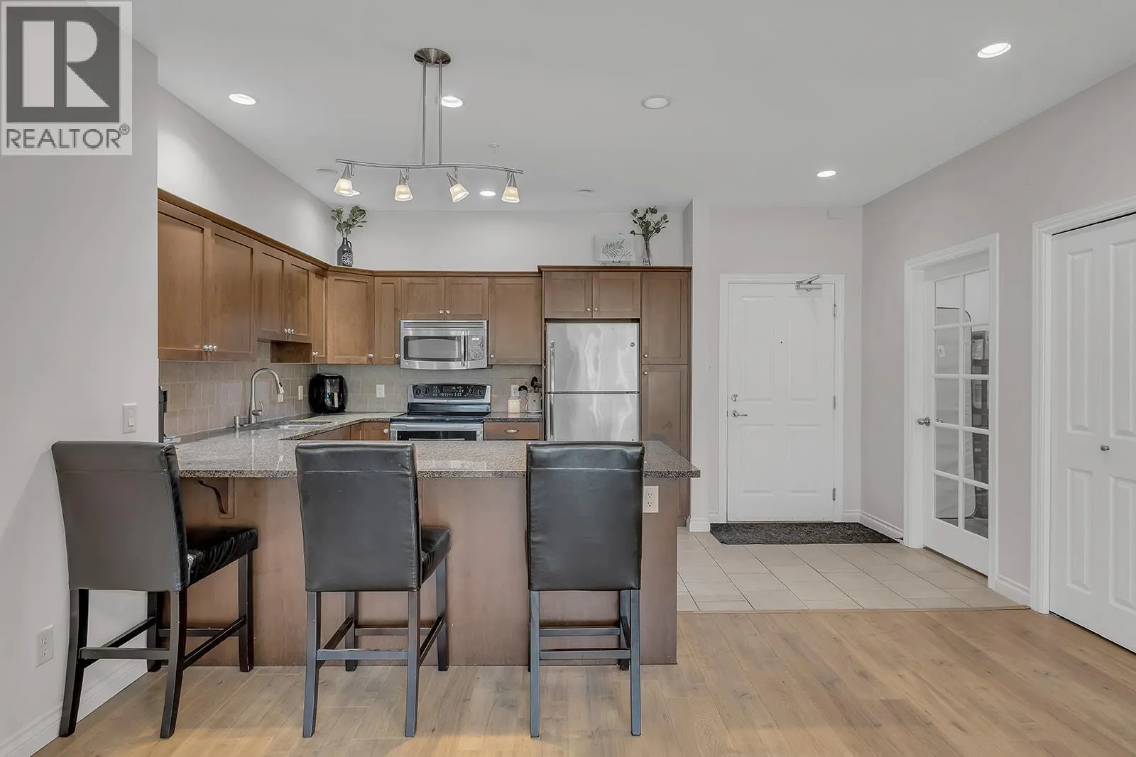 3832 Old Okanagan Highway Unit# 3305