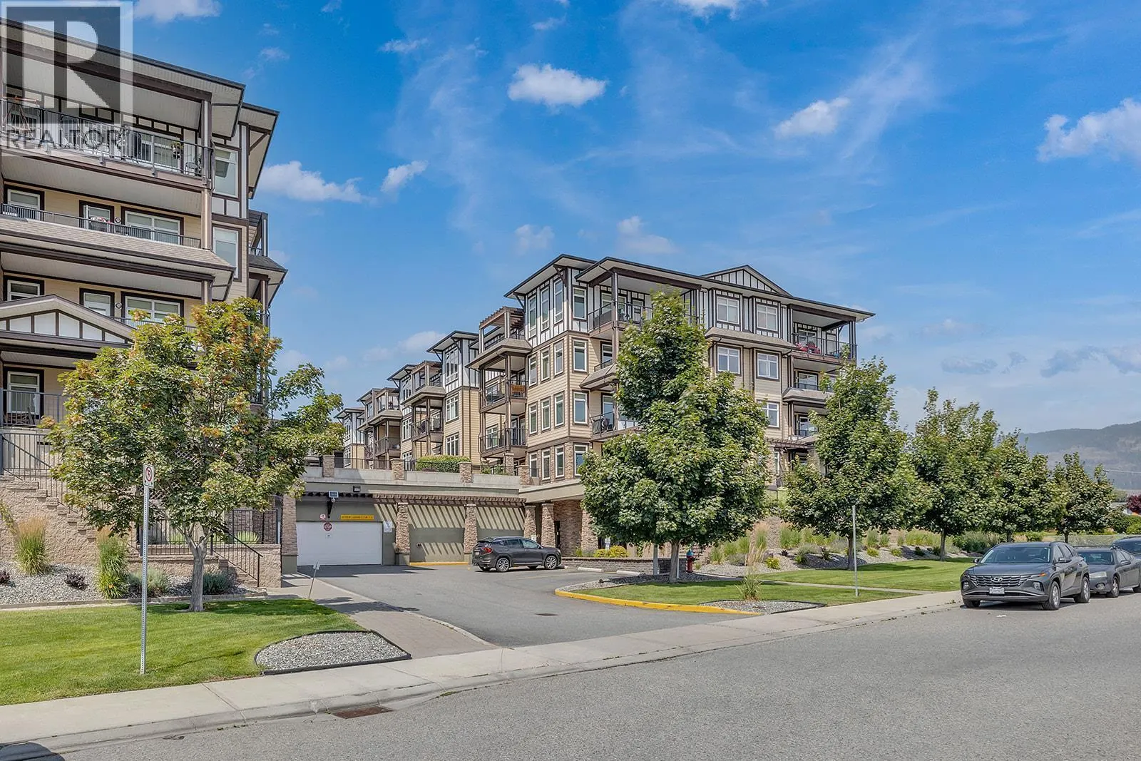 3832 Old Okanagan Highway Unit# 3305