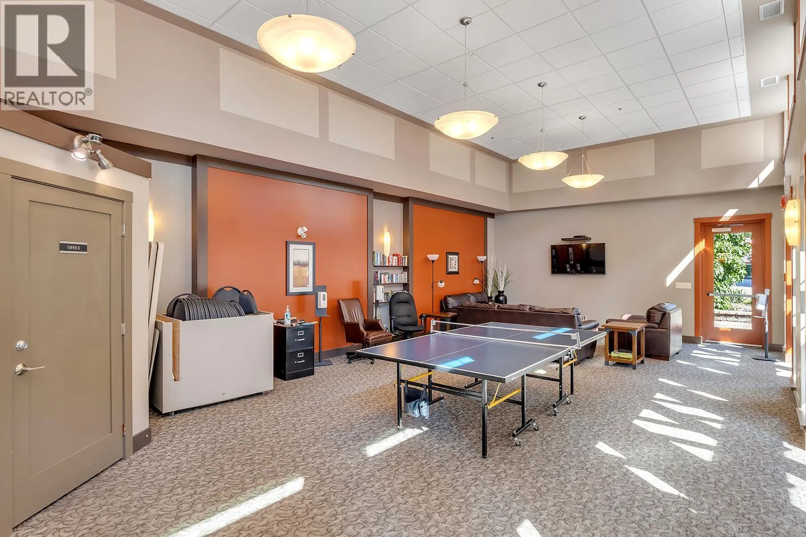 3832 Old Okanagan Highway Unit# 3305