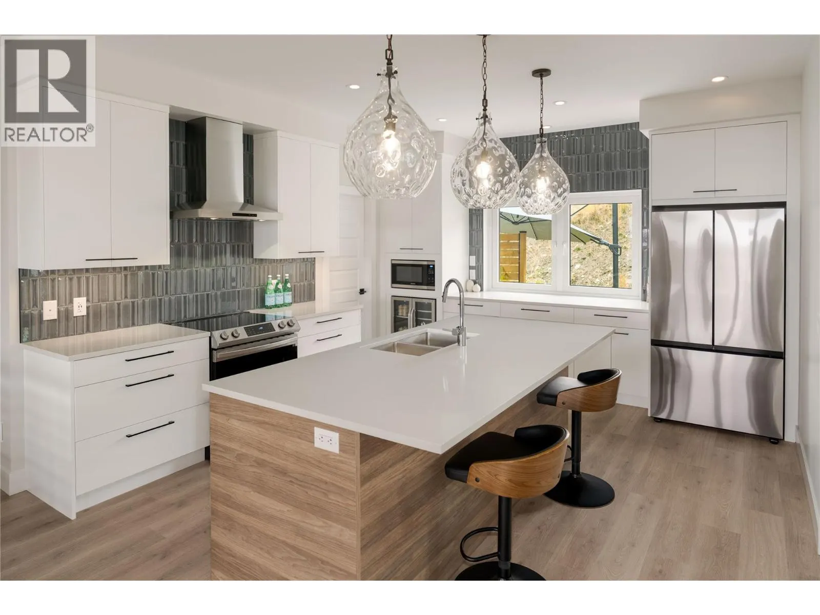 1131 Collinson Court