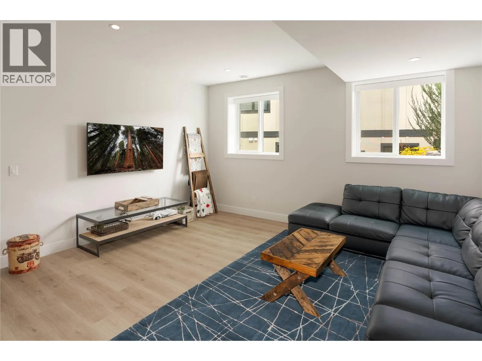 1131 Collinson Court