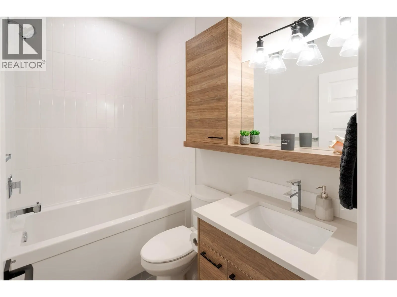 1131 Collinson Court