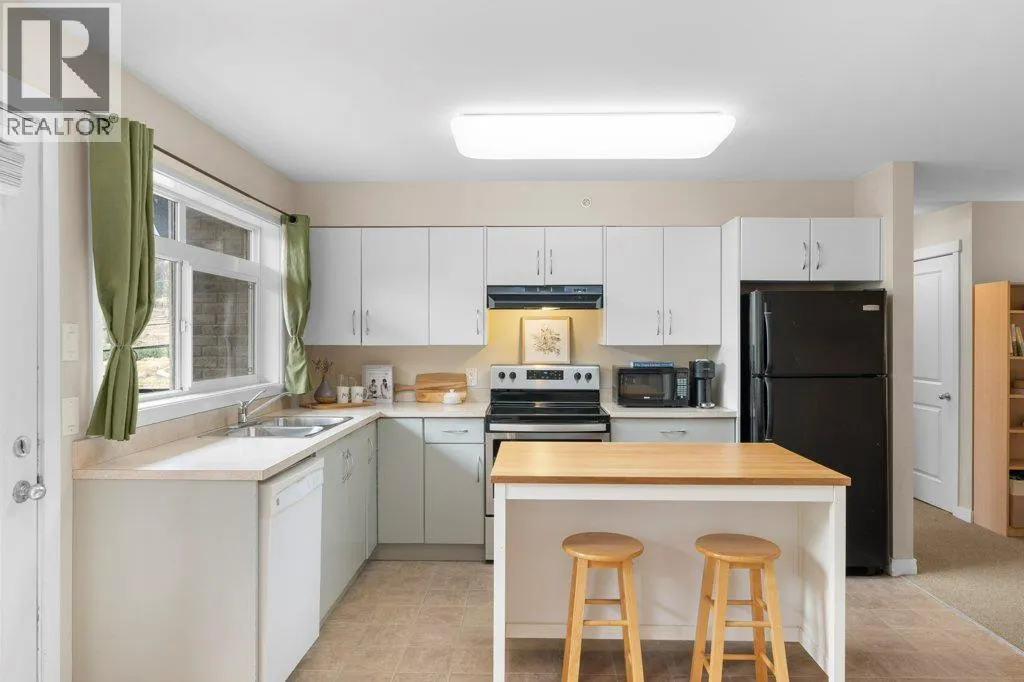 1477 Glenmore Road N Unit# 101B