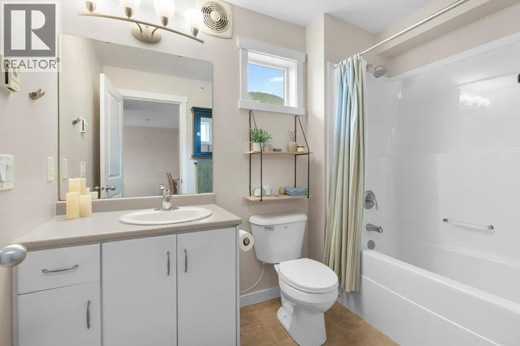 1477 Glenmore Road N Unit# 101B