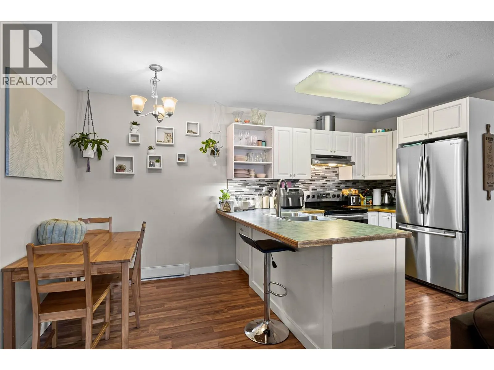 380 SHEPHERD Road Unit# 203