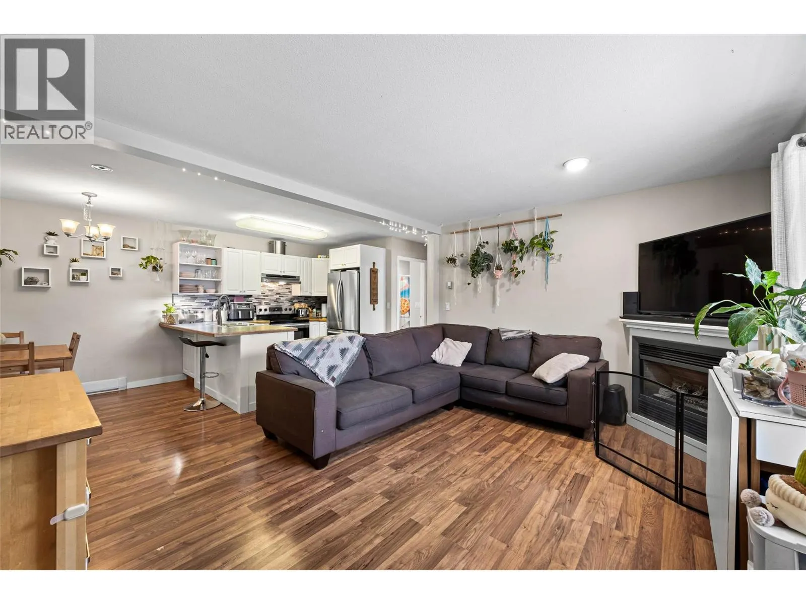 380 SHEPHERD Road Unit# 203