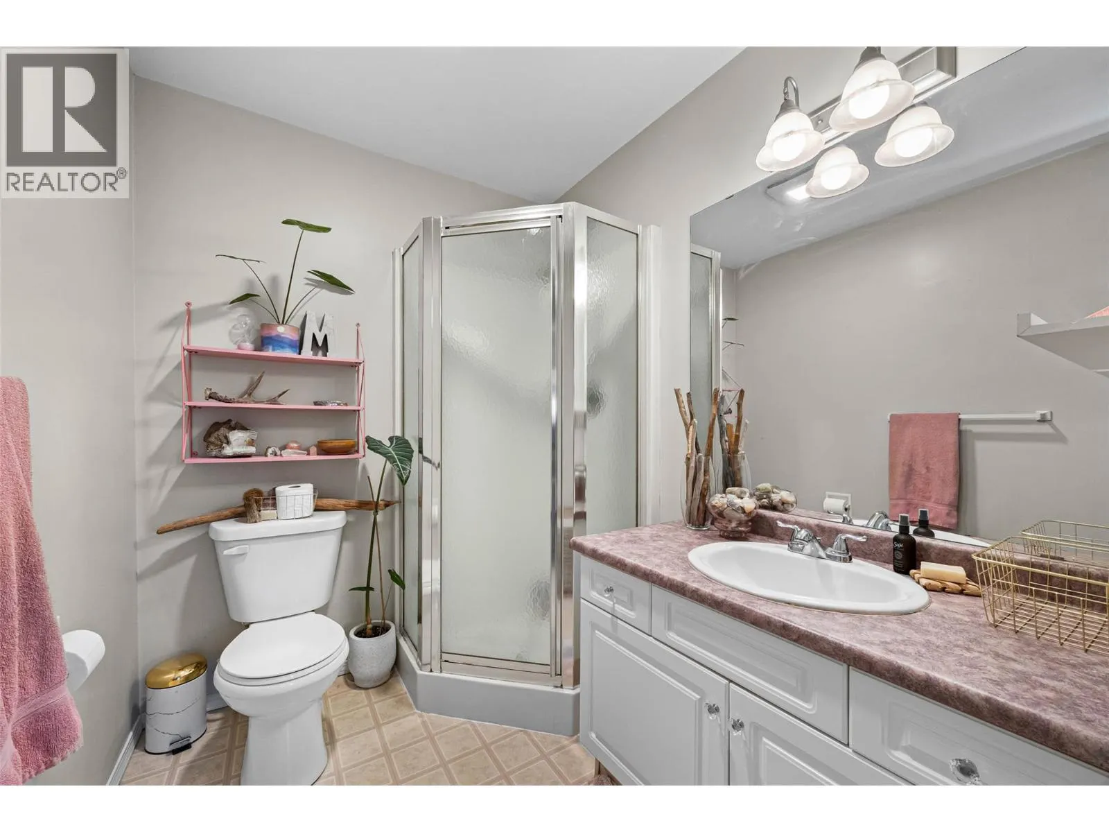 380 SHEPHERD Road Unit# 203