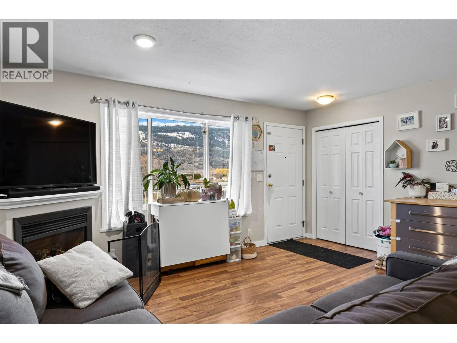 380 SHEPHERD Road Unit# 203