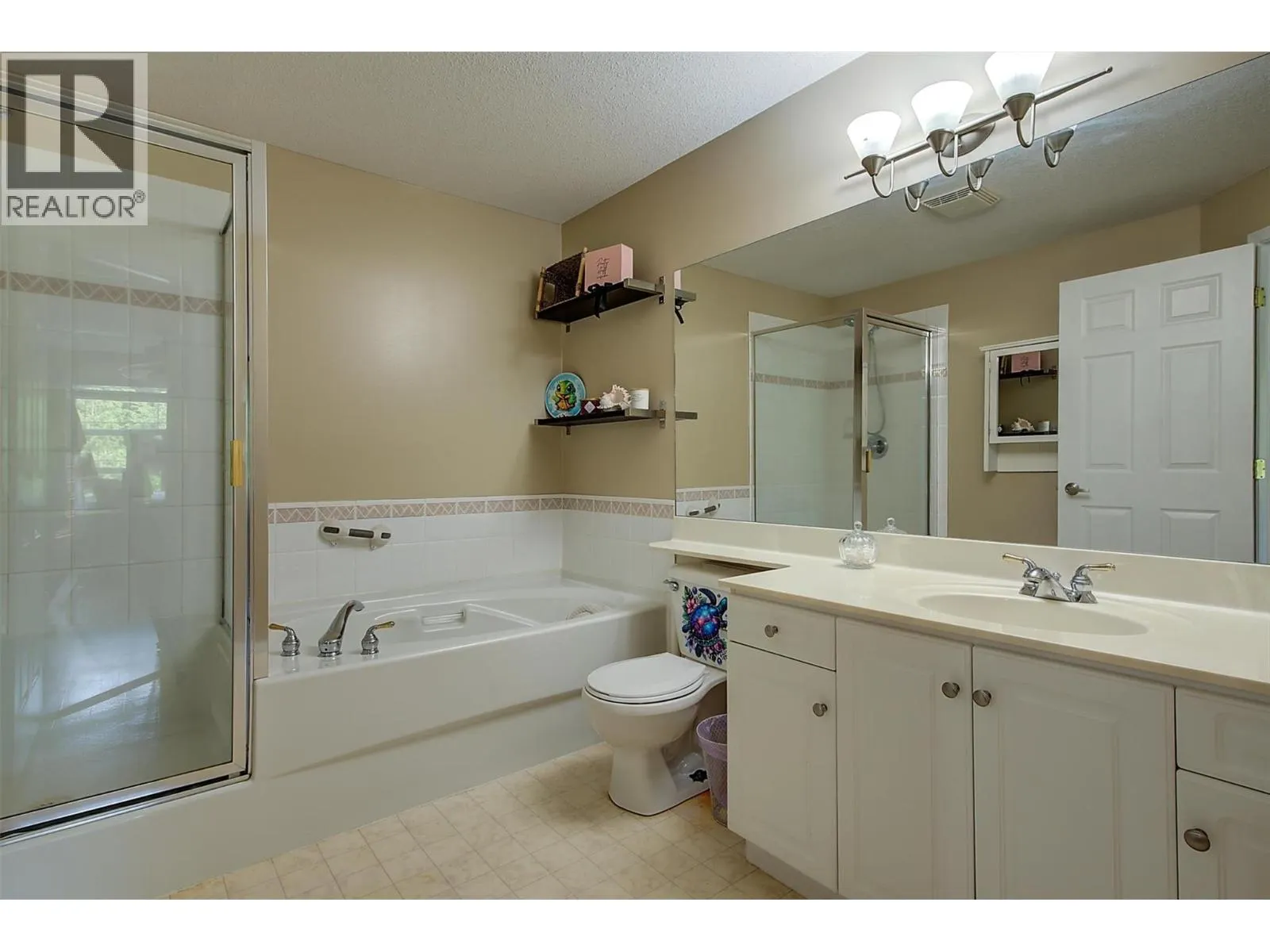 555 Houghton Road Unit# 203