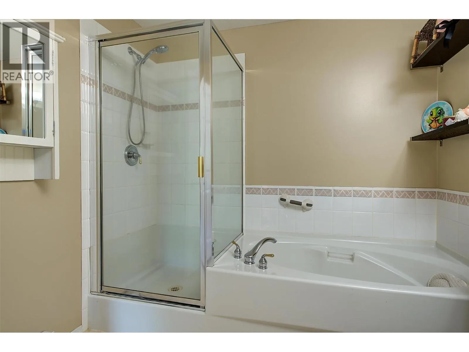 555 Houghton Road Unit# 203