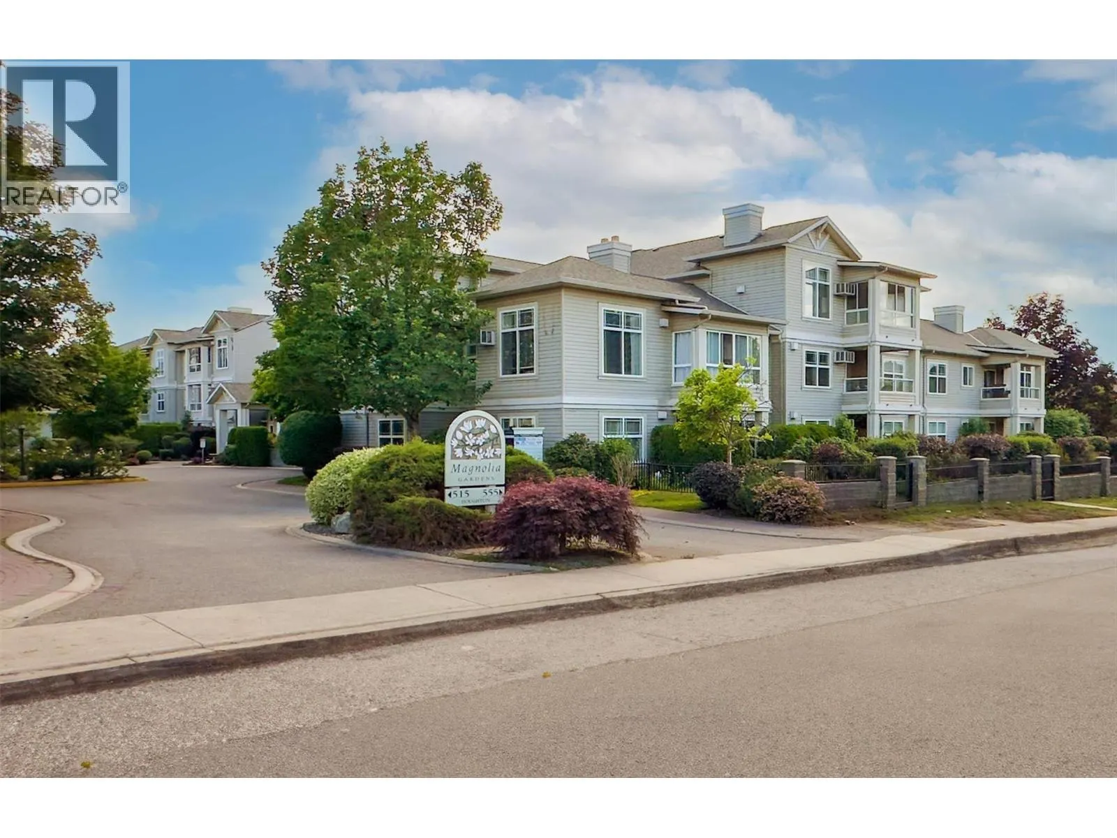 555 Houghton Road Unit# 203