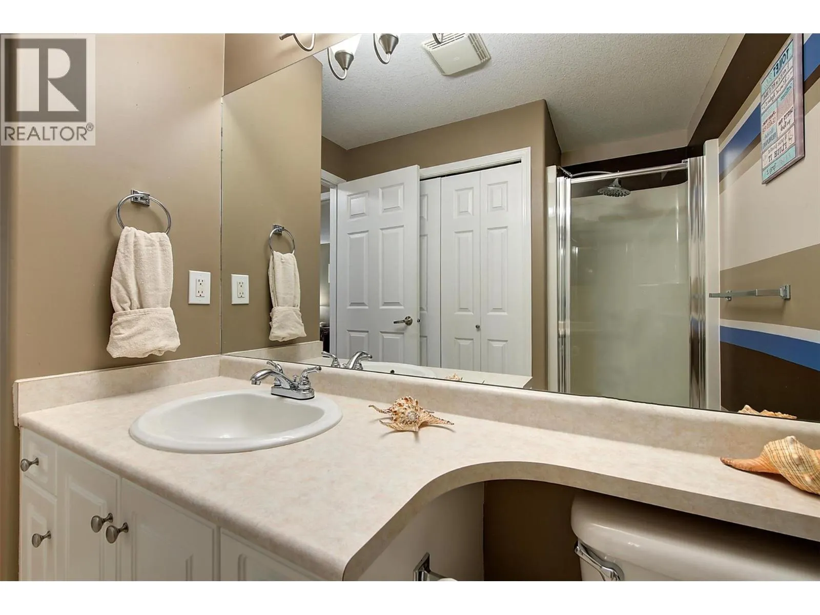 555 Houghton Road Unit# 203