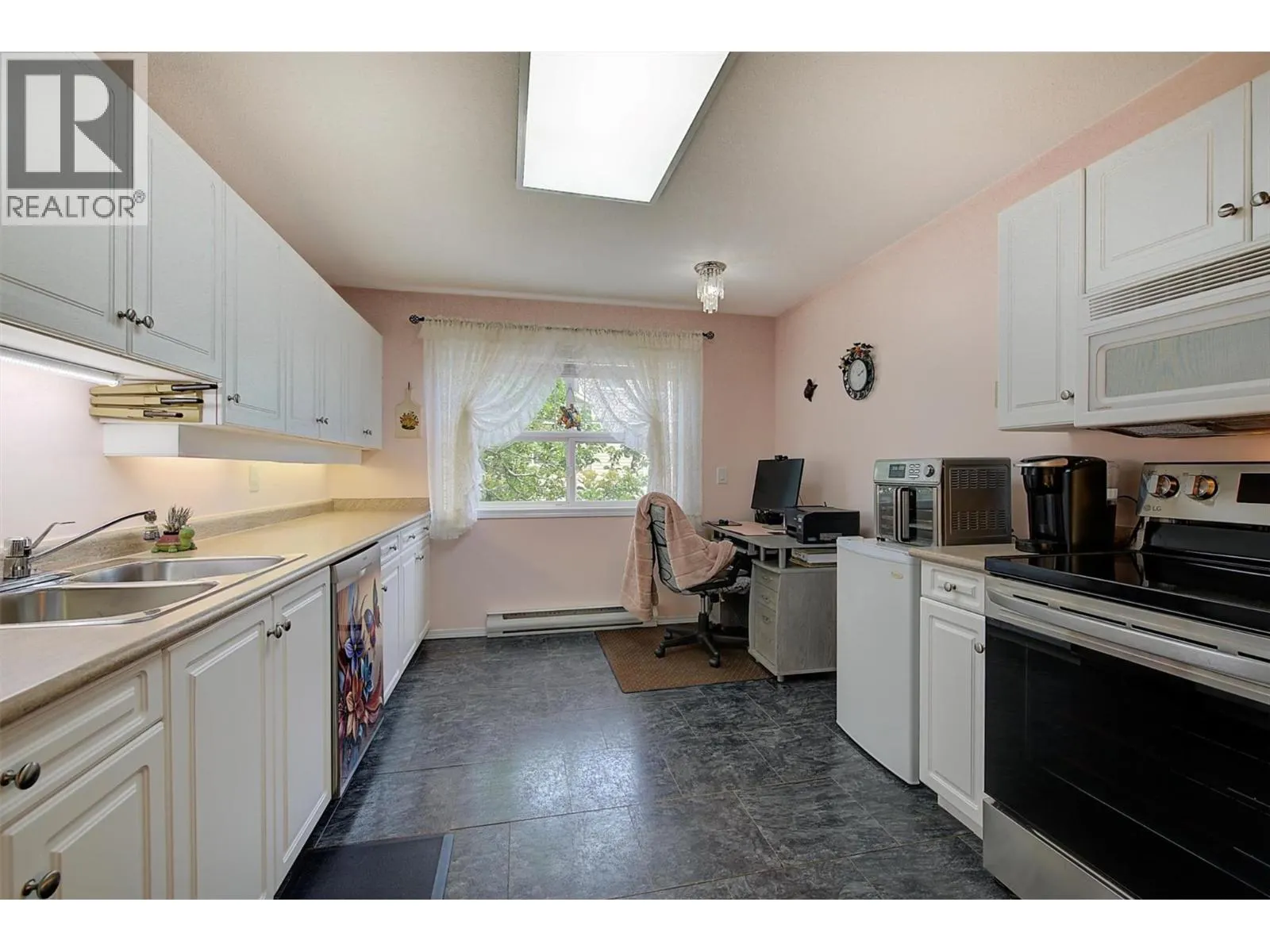 555 Houghton Road Unit# 203