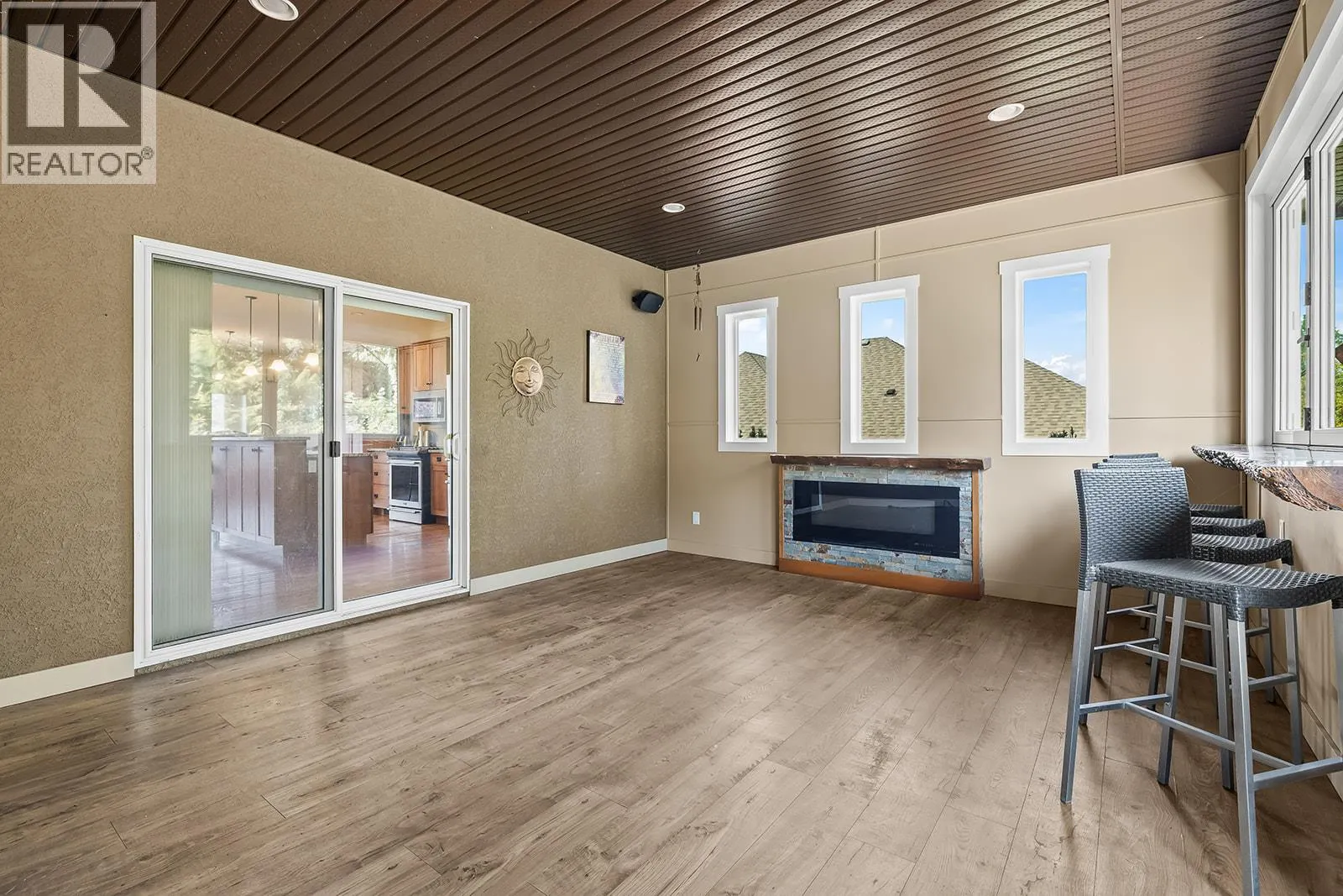 3431 Camelback Drive