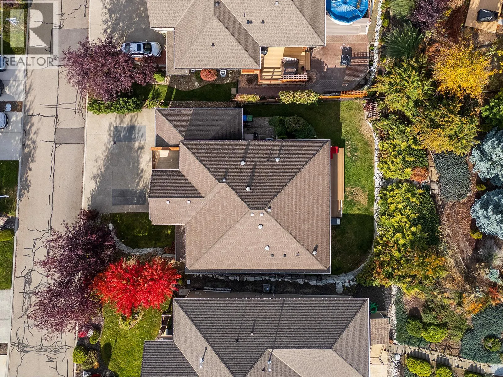 3431 Camelback Drive